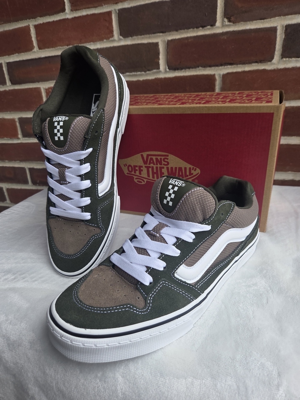 Vans Caldrone Grape Leaf Suede Sneakers Men's 10.5 Green Brown New